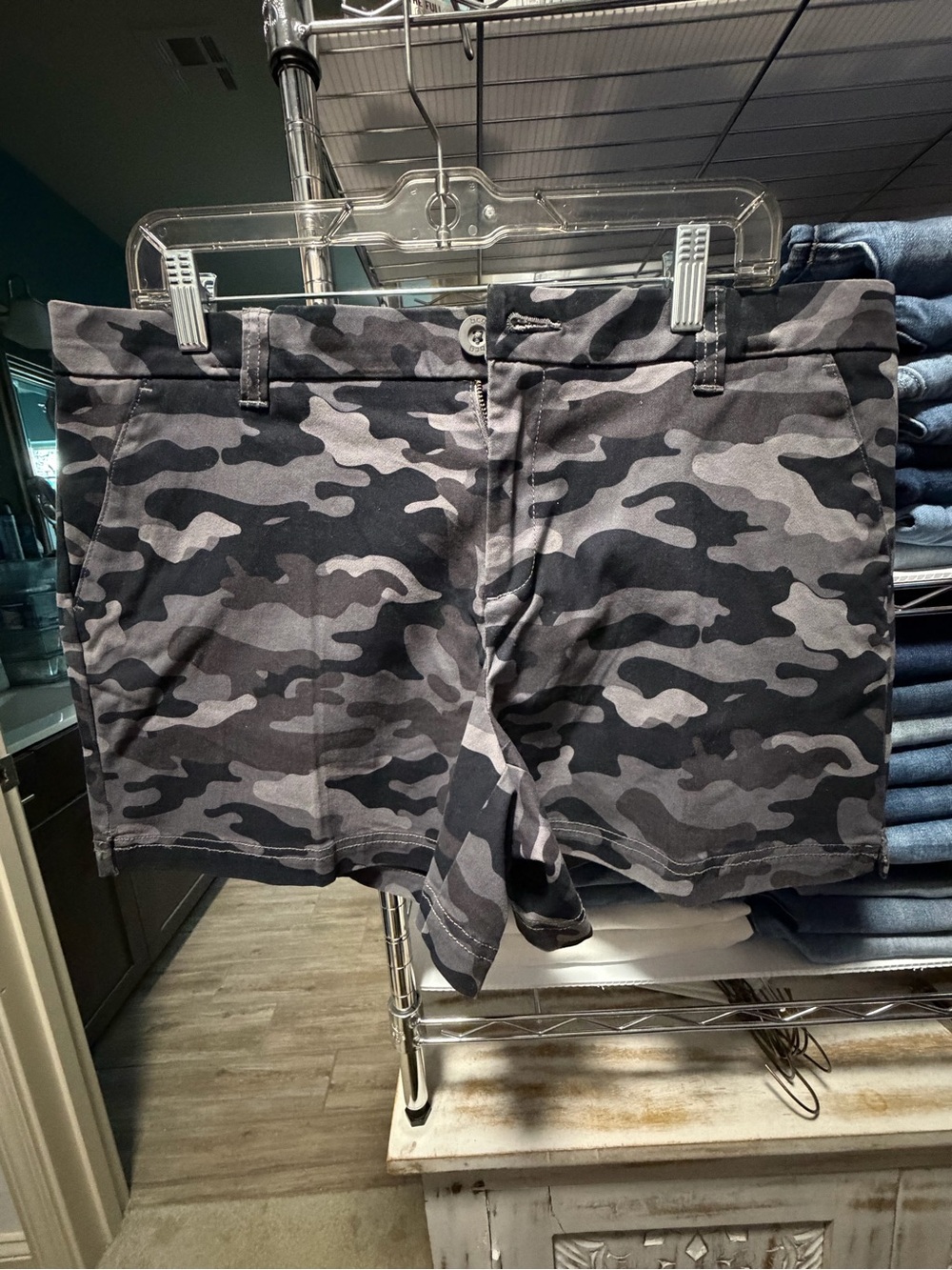 bcg Women's Gray Camouflage Cargo Shorts